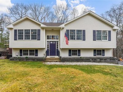 235 Staghead Pkwy, Pascoag, RI, 02859