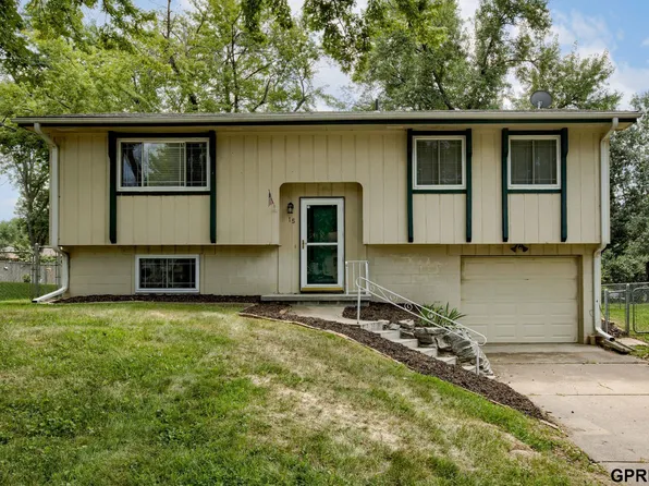 15 Cypress St, Yutan, NE 68073