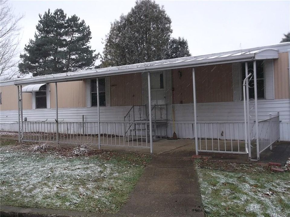 1st image of 8142 Carrie Pl