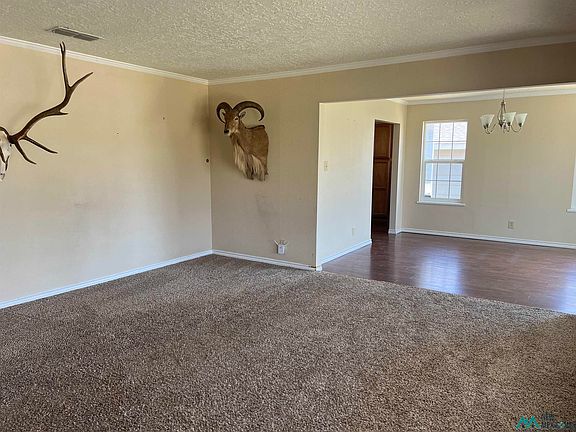 2nd image of 2409 Axtell St