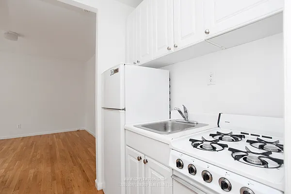 Rented by Copperwood Real Estate | media 8