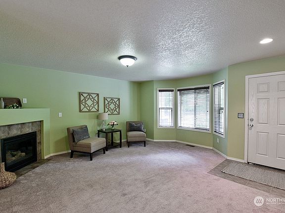 4th image of 3616 Hepburn Drive NE