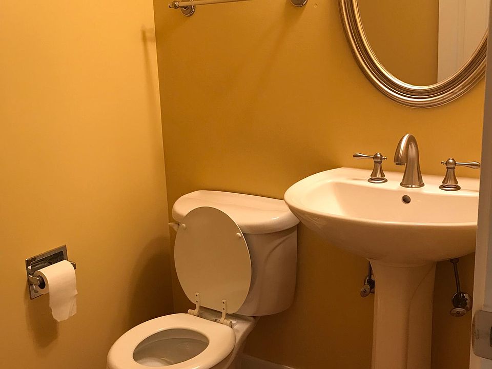 2nd image of 1289 Orleans Dr