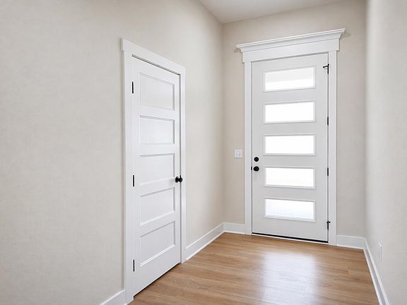 4th image of 5522 N Saint Paul Ct