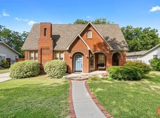 2206 1st St, Brownwood, TX 76801