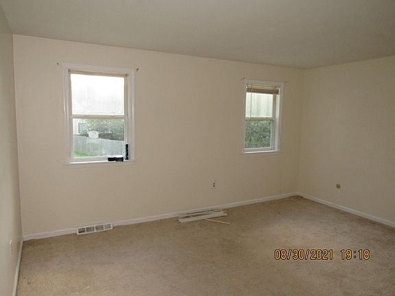 Master Bedroom #1 (16 Ft X 14 Ft)