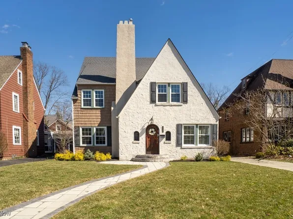 3315 Glencairn Rd, Shaker Heights, OH 44122