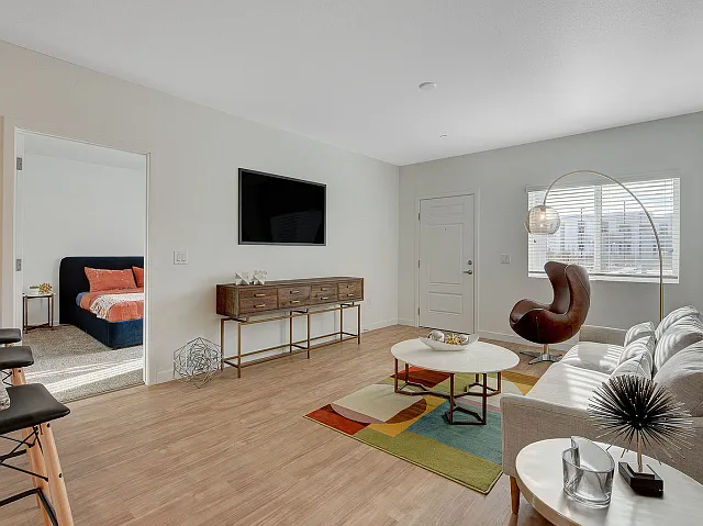 Showboat Park Apartments — Photo 3