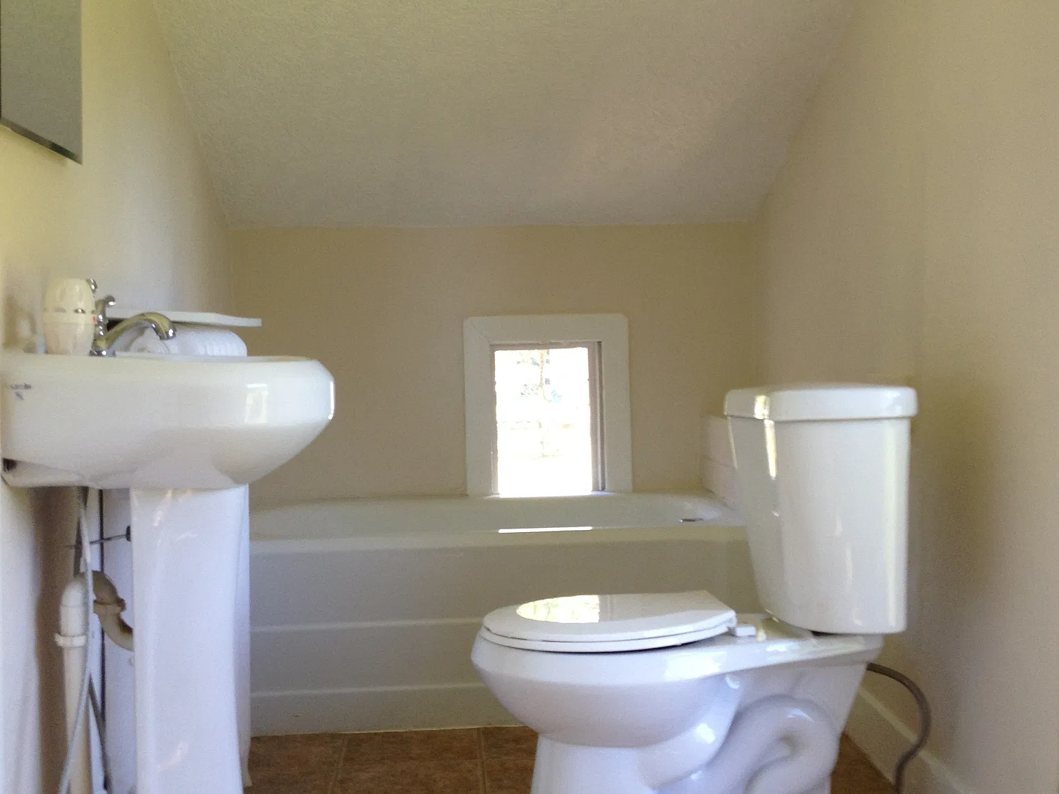 2 bed, 1227 sqft, $1,000 — Photo 3