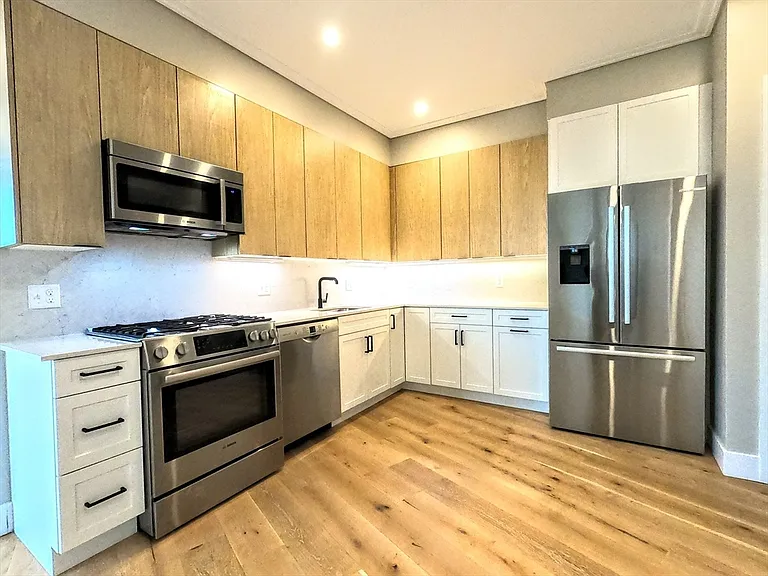 70 Leo M Birmingham Pkwy #508 — Photo 2