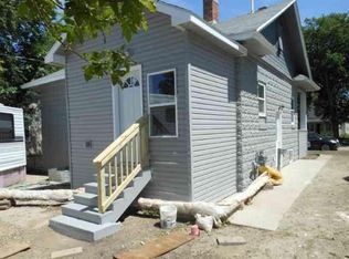 15 7th St NW, Minot, ND 58703