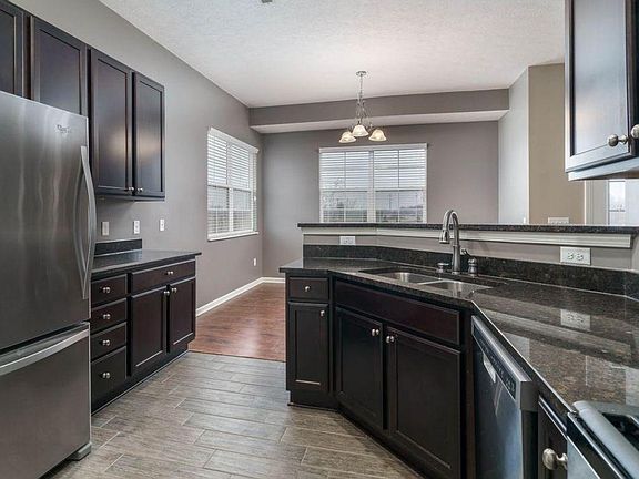 4th image of 6805 Kinsale Ln