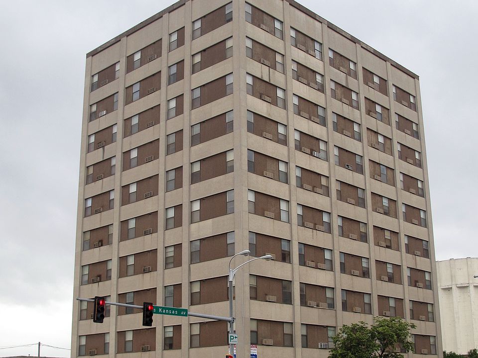 1st image of 1000 S Kansas Ave #5458412c2