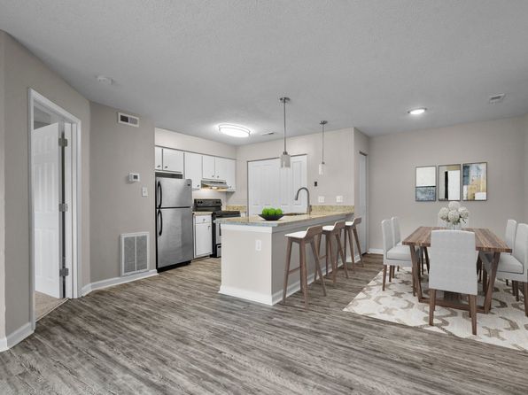 201 Westbrook Dr #C04