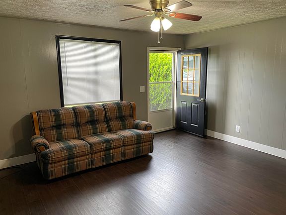 2nd image of 602 Storie Ave