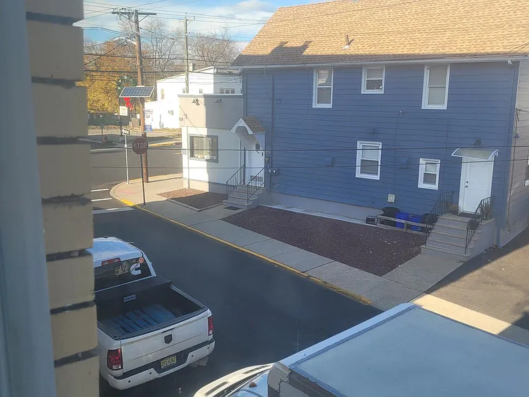 604 Freeman St #2 — Photo 6