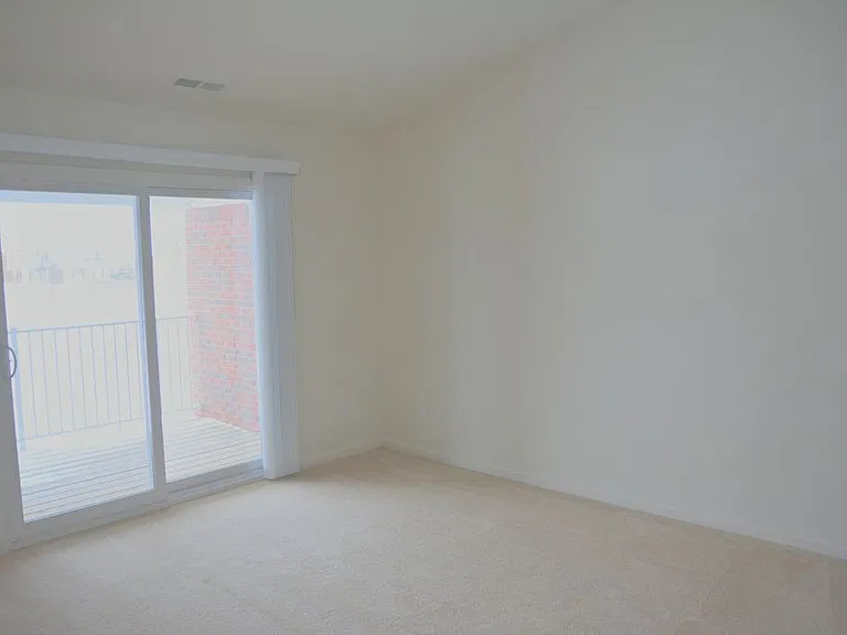 16013 Morningside — Photo 2