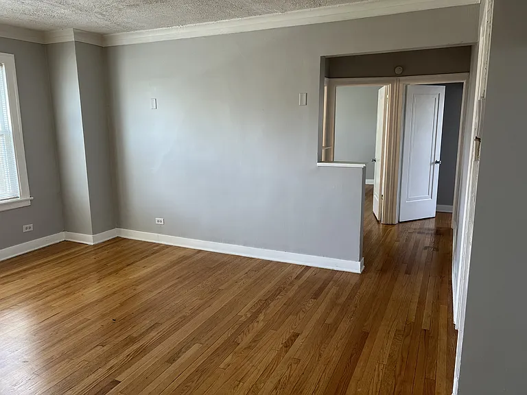 8956 S Elizabeth St — Photo 4