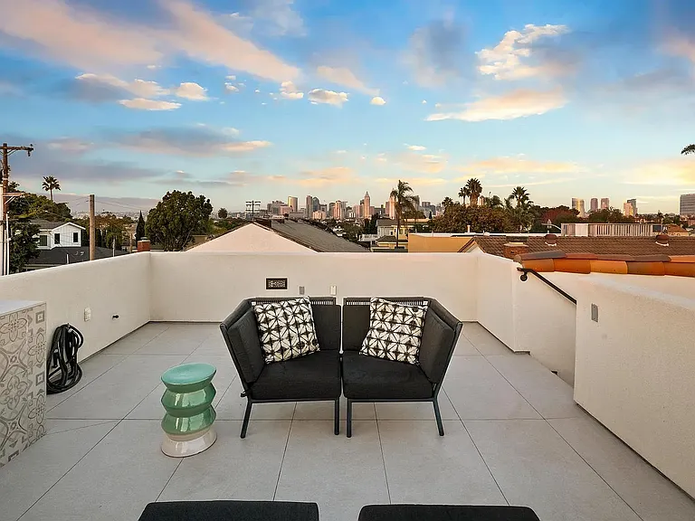 Rooftop Deck City Skyline View
