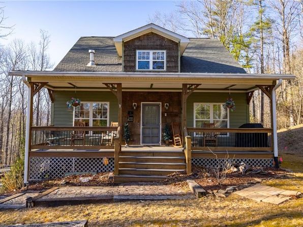 703 Powder Horn Mountain Rd, Deep Gap, NC 28618