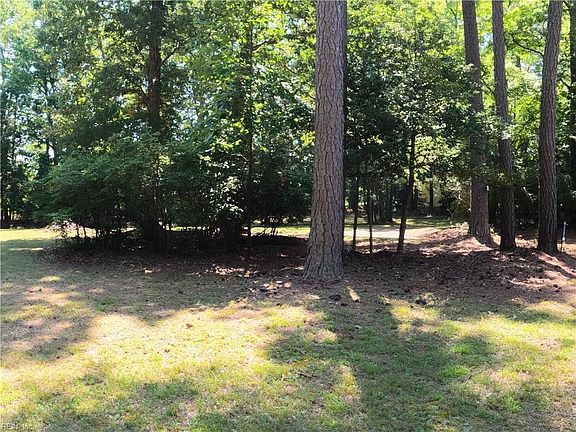 4th image of 280 Elmington Pl