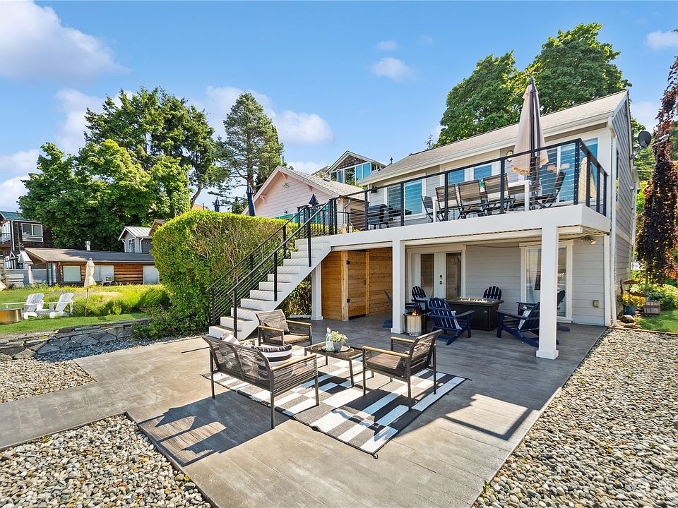 1st image of 18522 Soundview Drive NW
