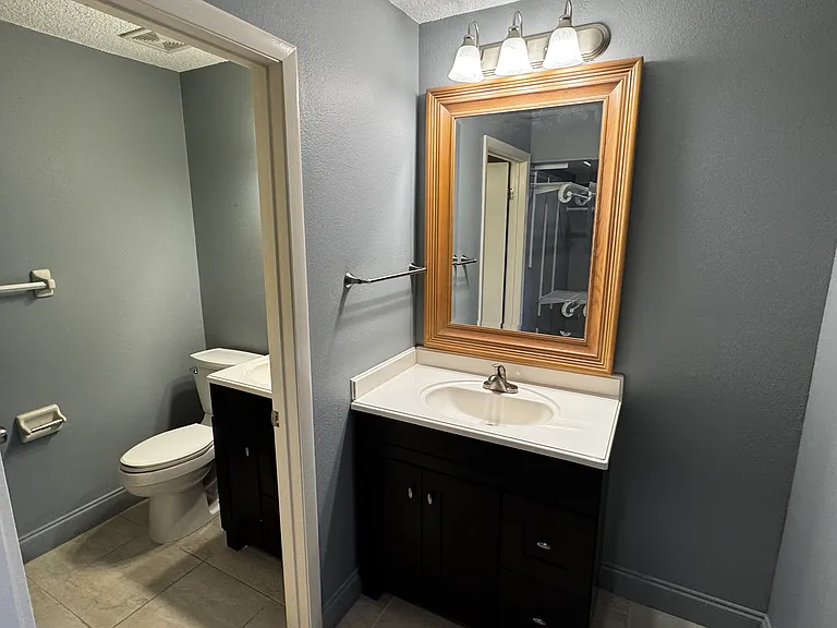 163 Breezeway Ct — Photo 9
