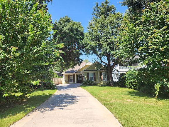 3rd image of 3816 Mariner Dr