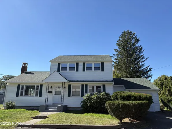 701 Avenue O, Matamoras, PA 18336