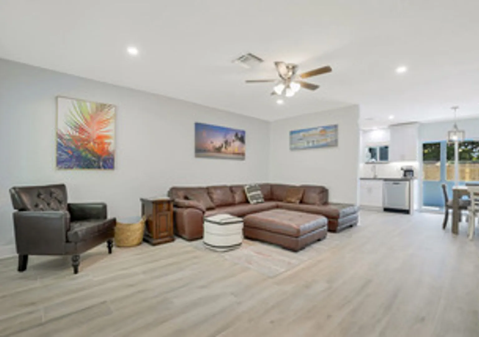 **Ask About The Two Weeks Free** Ready For A New Tenant On 9/1/2026** Completely Remodeled Beauti... — Photo 2
