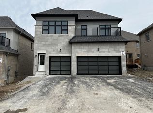 33 Rowe St, Bradford West Gwillimbury, ON L3Z4M9