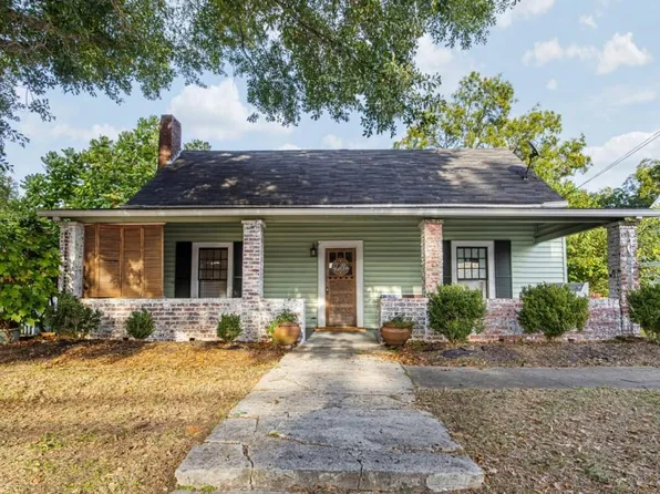 207 Confederate Ave, Dallas, GA 30132