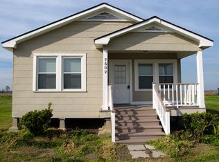 7502 Section Rd, Port Allen, LA 70767