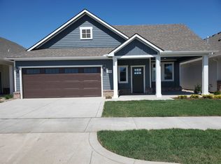 318 W Boxthorn Dr, Andover, KS 67002