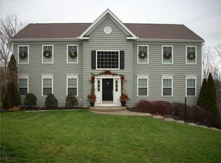 4115 Valleyvue Dr, Gibsonia, PA 15044