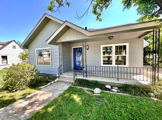 1003 N 8th St, Ballinger, TX 76821