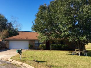 601 Wades Way, Navasota, TX 77868