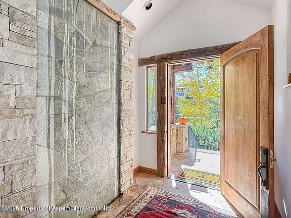 5th image of 1540 Silver King Dr