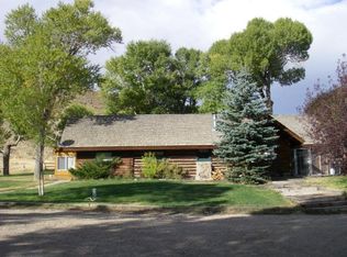 33 Breteche Creek Rd, Cody, WY 82414