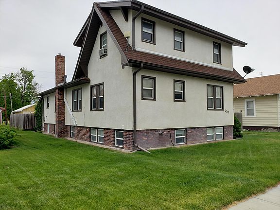 2nd image of 2317 W B St APT 3