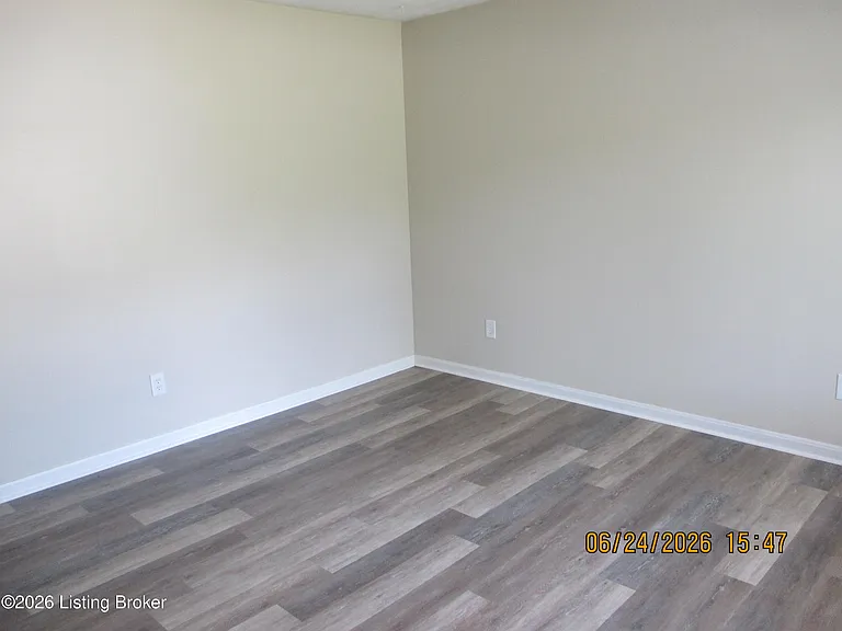 5404 Windy Willow Dr — Photo 5