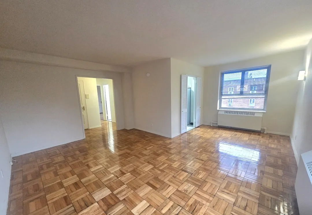 1 bed, 795 sqft, $2,202 — Photo 1