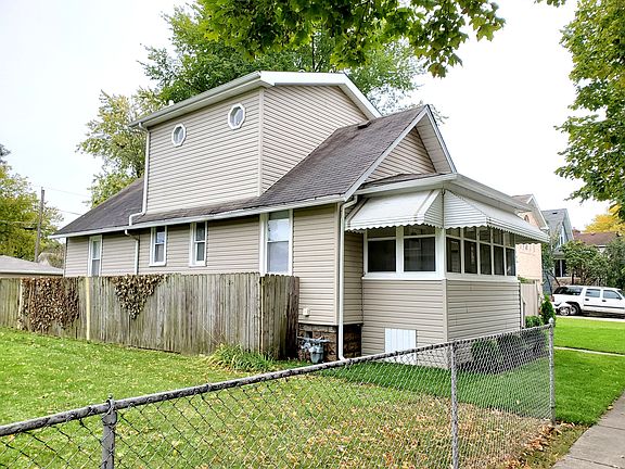 2nd image of 131 Sawyer Ave