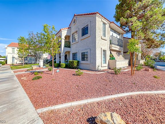 2nd image of 4700 Nara Vista Way Unit 203