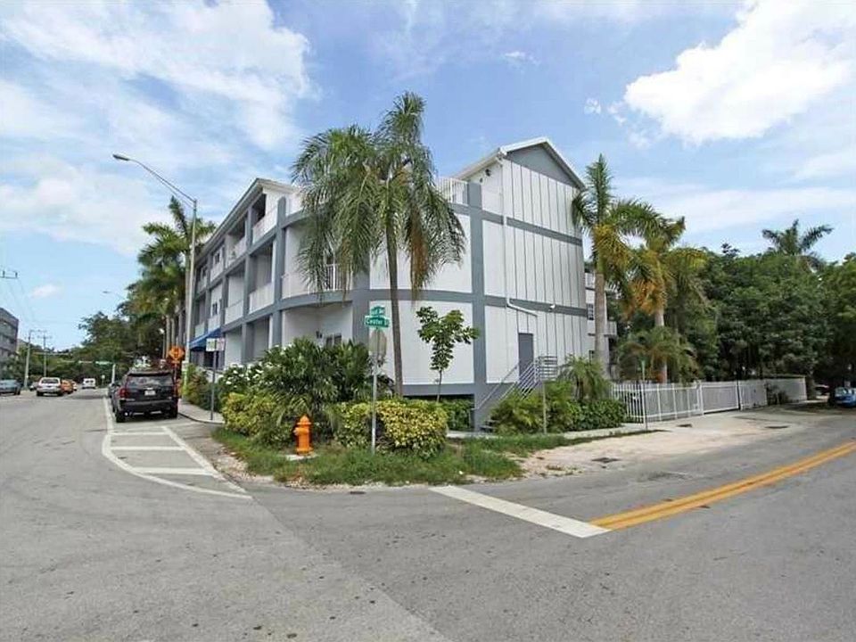 2nd image of 2734 Bird Ave APT 211
