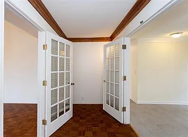 681 Marlborough Dr — Photo 20