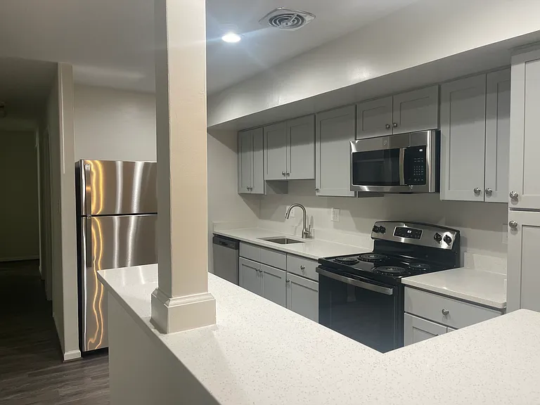 Skyview Apartments — Photo 13