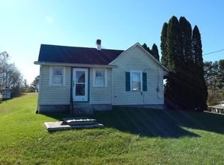 626 Hilltown Rd, Fries, VA 24330