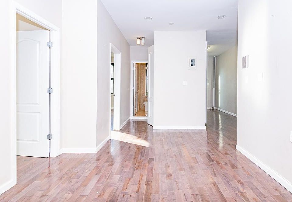 1st image of 291 Crown St #E7