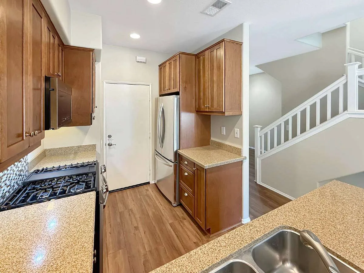 27110 Teton Trail #85 in Valencia, CA 91354 — Photo 3